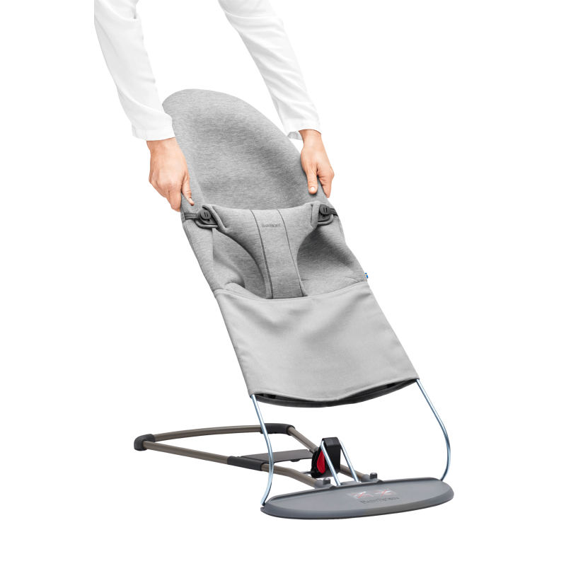 https://www.mamanbebe.es/wp-content/uploads/sites/395/2020/11/asiento-tela-para-hamaca-babybjorn-bliss-3d-jersey.jpg.png