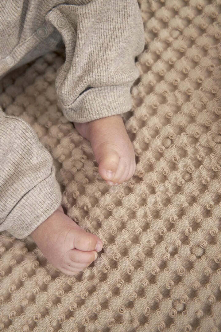 meyco-baby-wafel-teddy-wiegdeken-sand-75x100cm-766386